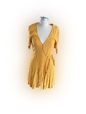 Lulus Short Sleeve Mustard Color Wrap Mini Dress. Size Small